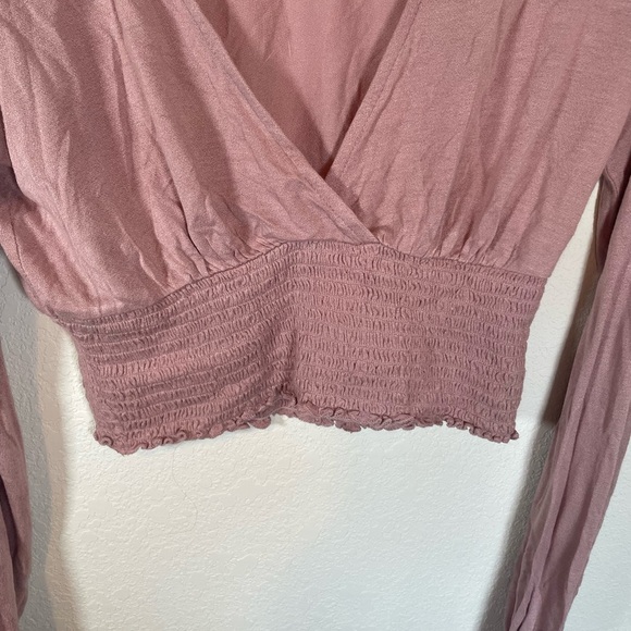 Urban Outfitters Pink Smocked Crop Blouse - Picture 4 of 8